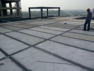 鋼構輕型板價格